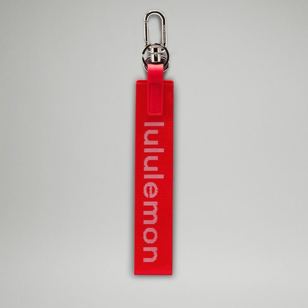 Lululemon Never Lost Keychain NWT